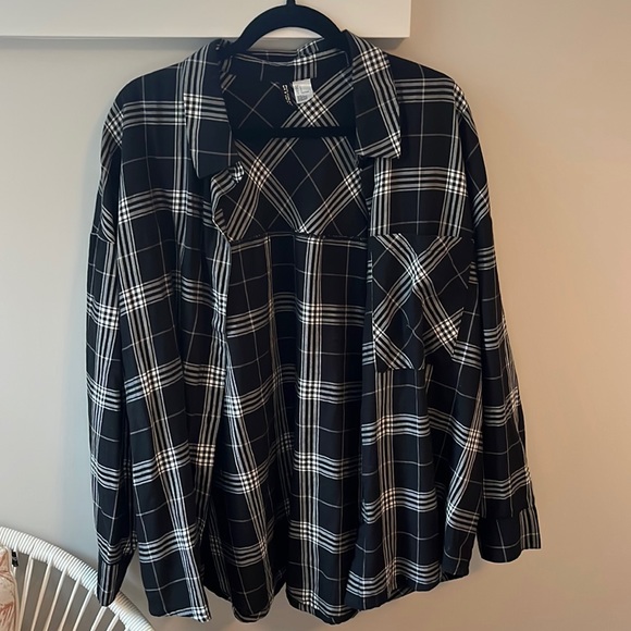 Plaid button down shirt H&M - Picture 1 of 3